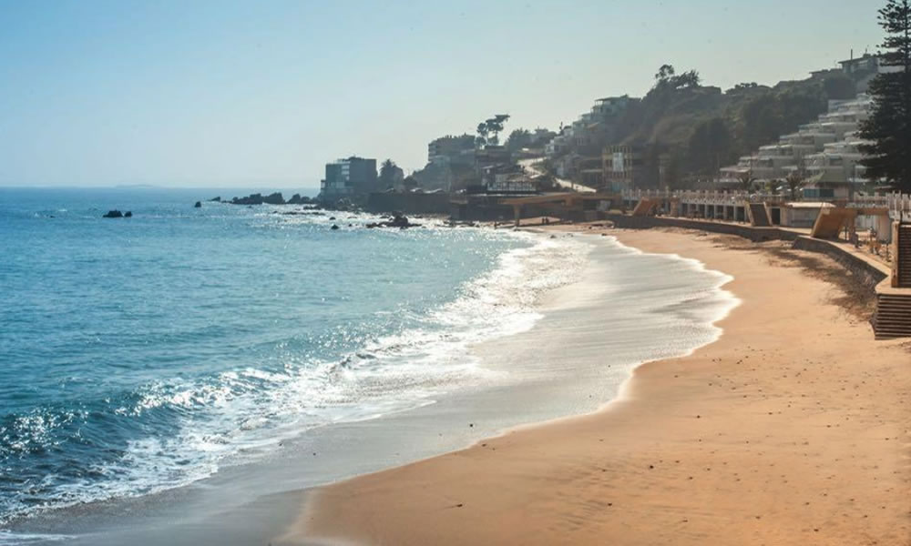 Playa Amarilla