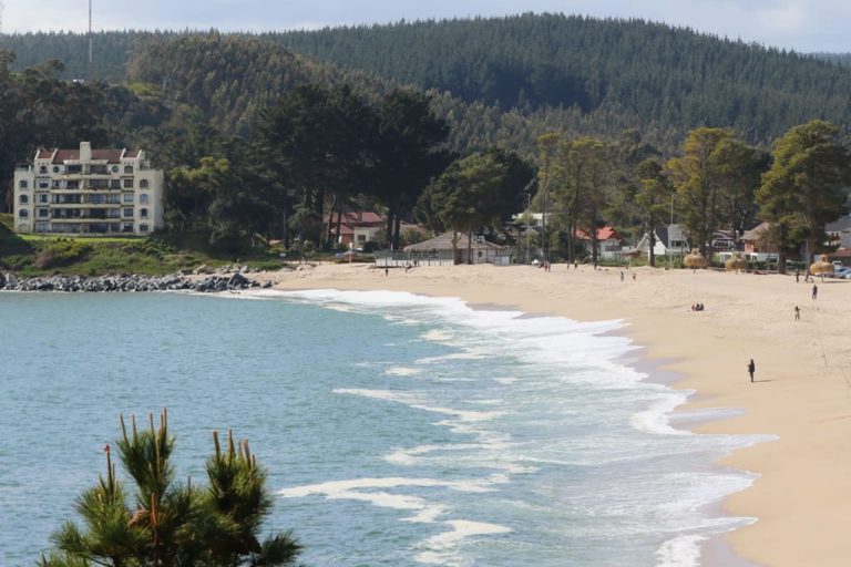 Playa Pingueral, Tomé